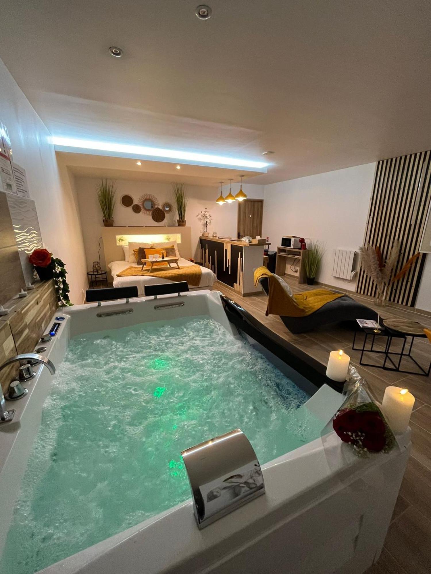Studio Design Cocon Spa Prive A Deux Pas De Lille Bassee Екстер'єр фото